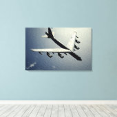 飛行中のB-52ストラトフォートレス キャンバスプリント (インサイチュ (ウッドフロア))