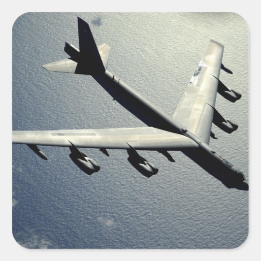 飛行中のB-52ストラトフォートレス スクエアシール (正面)