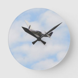 飛行中のP51ムスタング ラウンド壁時計