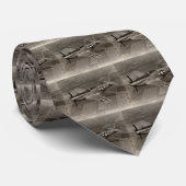 飛行中のWWII P-51のムスタング ネクタイ (ロール)