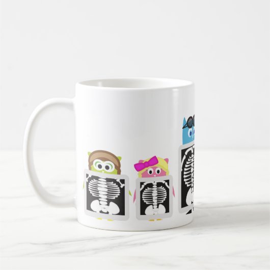 飛行士のフクロウのX線 コーヒーマグカップ (左)