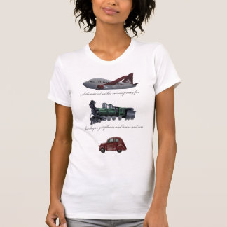 飛行機および列車および車 Tシャツ