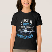 飛行機が大好きな少年 トライブレンドＴシャツ (正面)