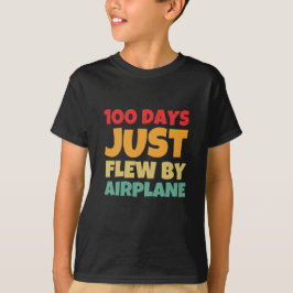 飛行機で飛んだ100日 Tシャツ