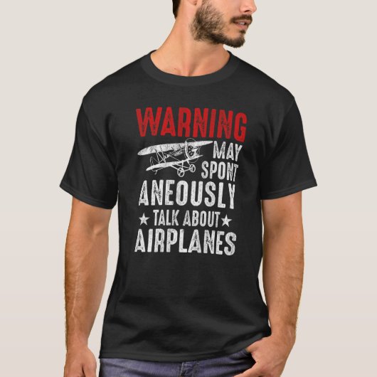 飛行機のパイロットと航空について Tシャツ (正面)