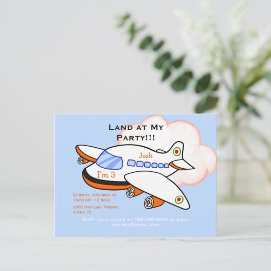 飛行機のランドアットマイバースデーパーティブルー招待状 インビテーションポストカード (スタンド正面)