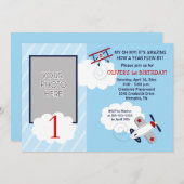 飛行機の小さなパイロット 赤/青 写真 誕生日 招待状 (正面/裏面)