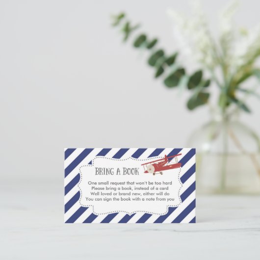 飛行機の赤ちゃんシャワー予約リクエストカード エンクロージャーカード (スタンド正面)