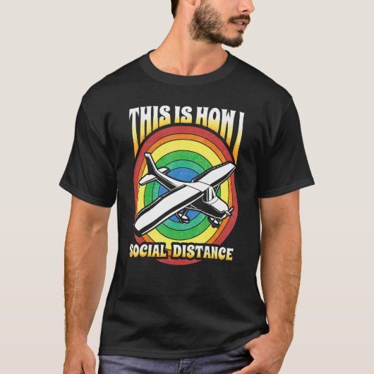飛行機パイロット飛行機フライエアロスペースエンジニアフリ Tシャツ (正面)