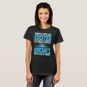 飛行機パイロット飛行機航空飛行機操縦士 Tシャツ (正面フル)