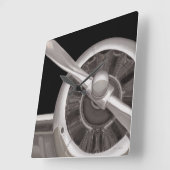 飛行機プロペラ近接機 スクエア壁時計 (傾斜)