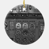 飛行機航空機デッキコックピットパイロット飛行 セラミックオーナメント (裏面)