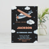 飛行機誕生日招待状グレーオレンジブラック 招待状 (スタンド正面)