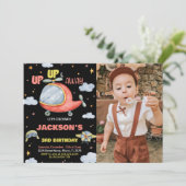 飛行機誕生日招待状赤黒（写真付） 招待状 (スタンド正面)