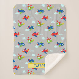 飛行機、ヘリコプター、雲のアートワークLtグレー、名前 シェルパブランケット