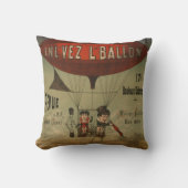 飛行船フランスので2人のパフォーマーのサーカスのポスター クッション (正面)