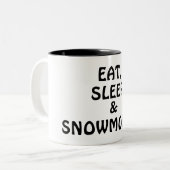 食べて下さい、眠らせて下さい、スノーモービルで行って下さい ツートーンマグカップ (正面左)