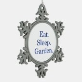 食べて下さい。 睡眠。 庭 スノーフレークピューターオーナメント (左)