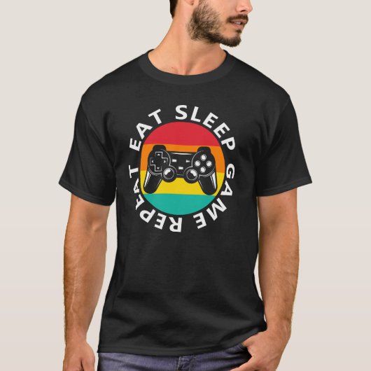 食べる寝るゲームを繰り返す Tシャツ (正面)