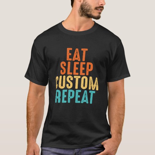 食べる寝る庭仕事繰り返す Tシャツ (正面)