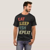食べる寝る釣り繰り返す Tシャツ (正面フル)