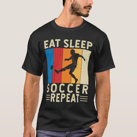 食べサッカーの再演おもしろい活選手 Tシャツ (正面)