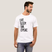 食べス走プリピー – .png tシャツ (正面フル)