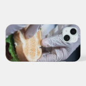 食べ物づくり：サンドウィッチメイキングの技術 iPhone 15ケース (裏面横)