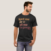 食べ物を与えパイと感謝祭の事を言かわいらしえおもしろいる Tシャツ (正面フル)
