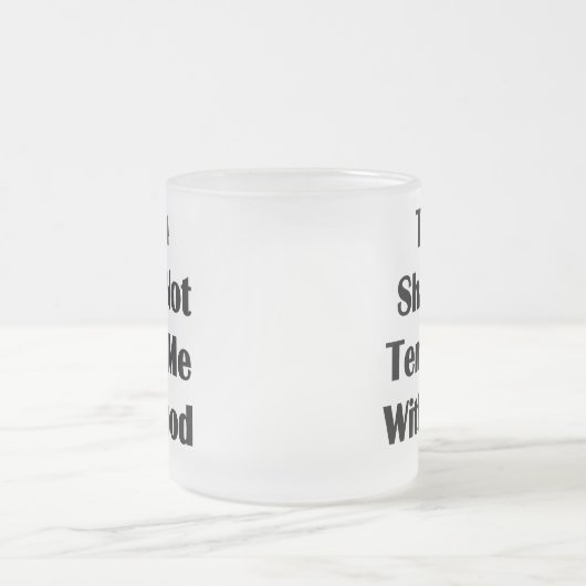 食べ物を持って私を誘惑するな フロストグラスマグカップ (中央)