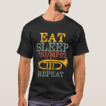 食べ眠りトランペット繰り返しマーチおもしろいングバンド Tシャツ<br><div class="desc">食べ眠Trumpetリピート。音楽バおもしろいンド、オーケストラ遊ー、またはミュージカル演奏の彼らの真鍮ミュージカル楽器のためのトランペットプレーヤーデザイン。ヴィンテージカッコいいレトロミュージシャンやマーチングバンドメンバーのためのジャズ音楽愛好家の商品。音楽先生、オーケストラのファン、トランペットを愛する人に遊最適。家族素晴らしや友人のためのクリスマスプレゼントと誕生日プレゼント。</div>