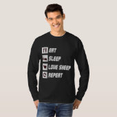 食べ睡眠愛の羊の繰り返し |おもしろい引用文 Tシャツ (正面フル)