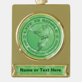 食べ遊眠るラクロスのクリスマスの飾り ゴールドプレートバナーオーナメント (正面)