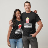 食べPopcorn Watchムービーが世界のTシャツを無視 Tシャツ (ユニセックス)
