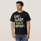 食べRepeat Trucker運転士おもしろい Tシャツ (正面フル)