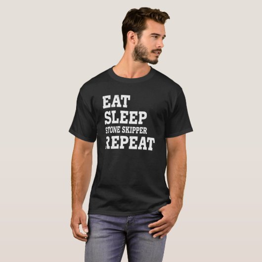 食べSleep Stone Skipper Repeat Iinttic Tシャツ (正面フル)