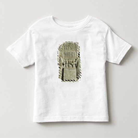 食事用器具類の店を描写するレリーフ、浮き彫り トドラーTシャツ (正面)