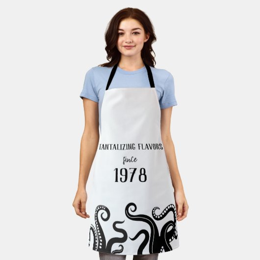 食欲をそそる味わいオールオーバープリントエプロン エプロン (着用した状態)