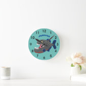 飢えたピラニおもしろいャ漫画のイラストレーション ラウンド壁時計 (ホーム)