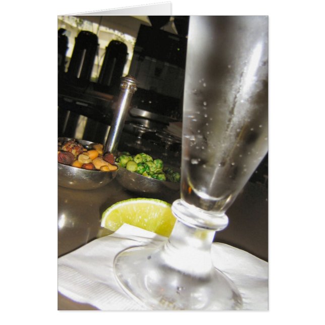 飲み物およびナット (正面)