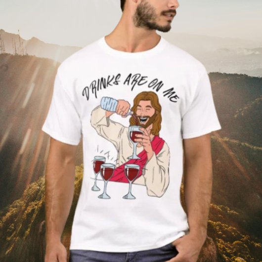 飲み物が付いている Tシャツ
