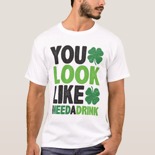 飲み物が欲しそうだなSt patricks day Tシャツ (正面)