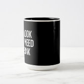 飲み物が要りそうだ ツートーンマグカップ (中央)