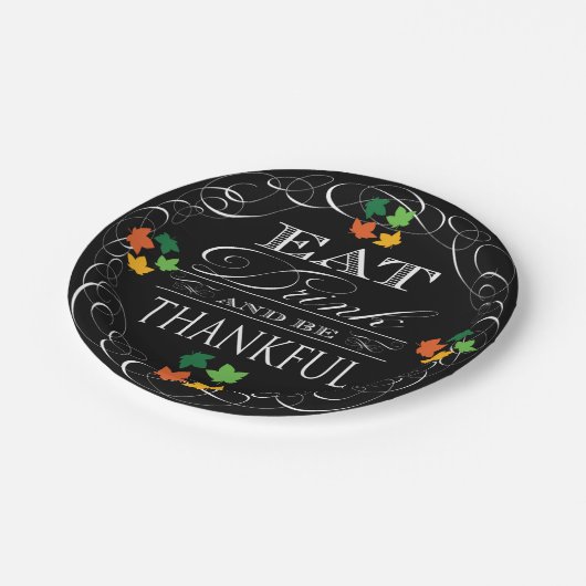 飲み物を食べ、感謝している感謝祭があって下さい ペーパープレート (アングル)