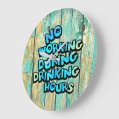 飲む時間の間に働くこと ラージ壁時計 (傾斜)