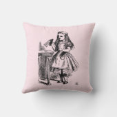 飲む（不思議の国のアリスの冒険） クッション (裏面)