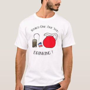飲んでいるであるどれ Tシャツ