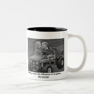 飲酒および麻薬の影響下の運転CSC_0075コピーのコピー… ツートーンマグカップ