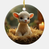 飼い葉桶の中の可愛い小羊 セラミックオーナメント (裏面)