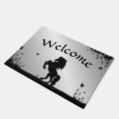 飼育ブラックスタリオン/ホースオンシルバー ドアマット (アングル)